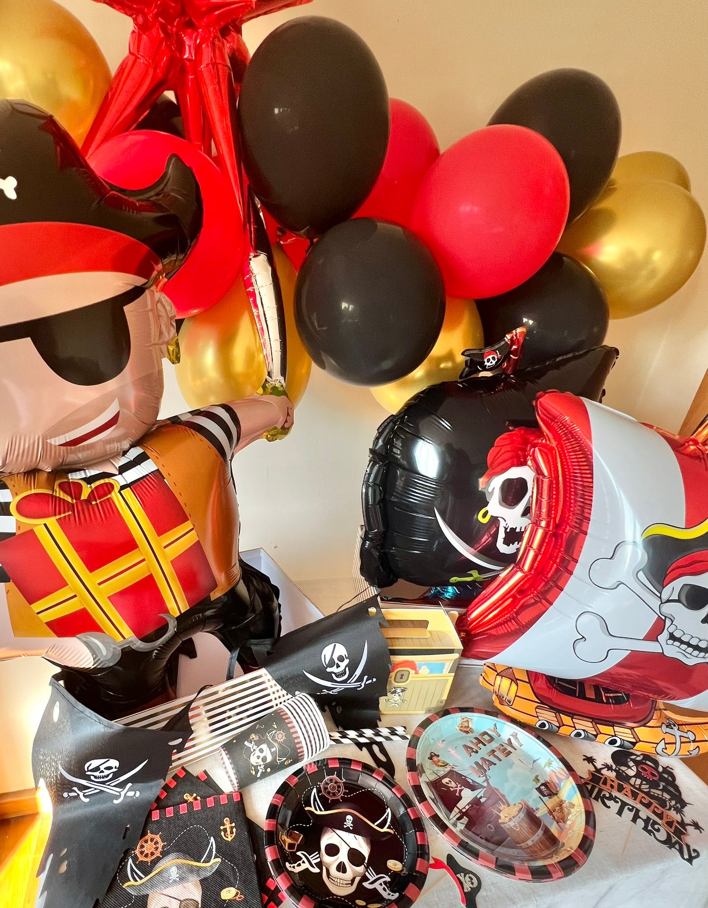 Pirate Kids Birthday Box 🏴☠️