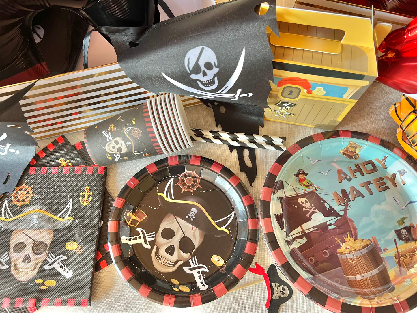 Pirate Kids Birthday Box 🏴‍☠️