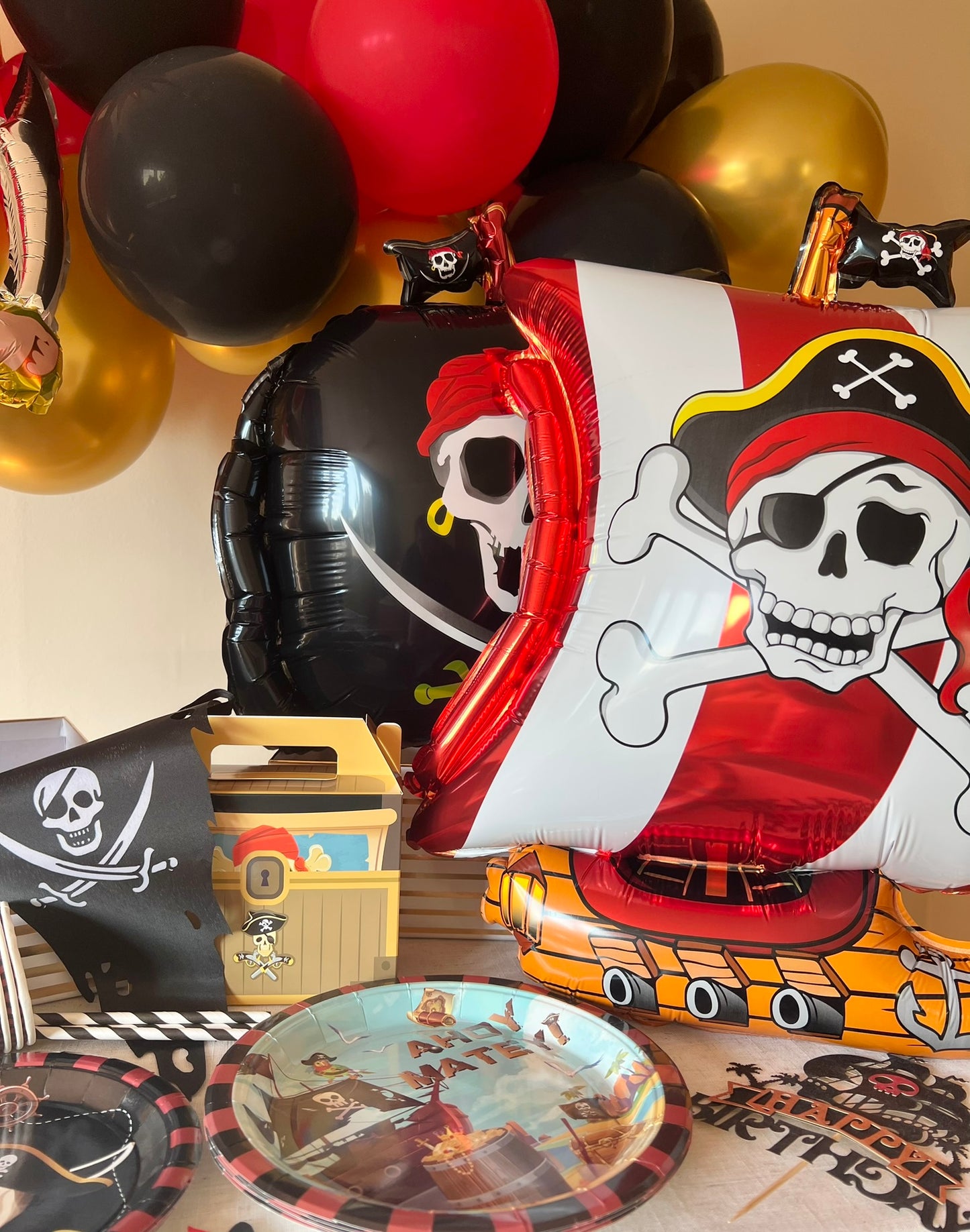 Pirate Kids Birthday Box 🏴‍☠️