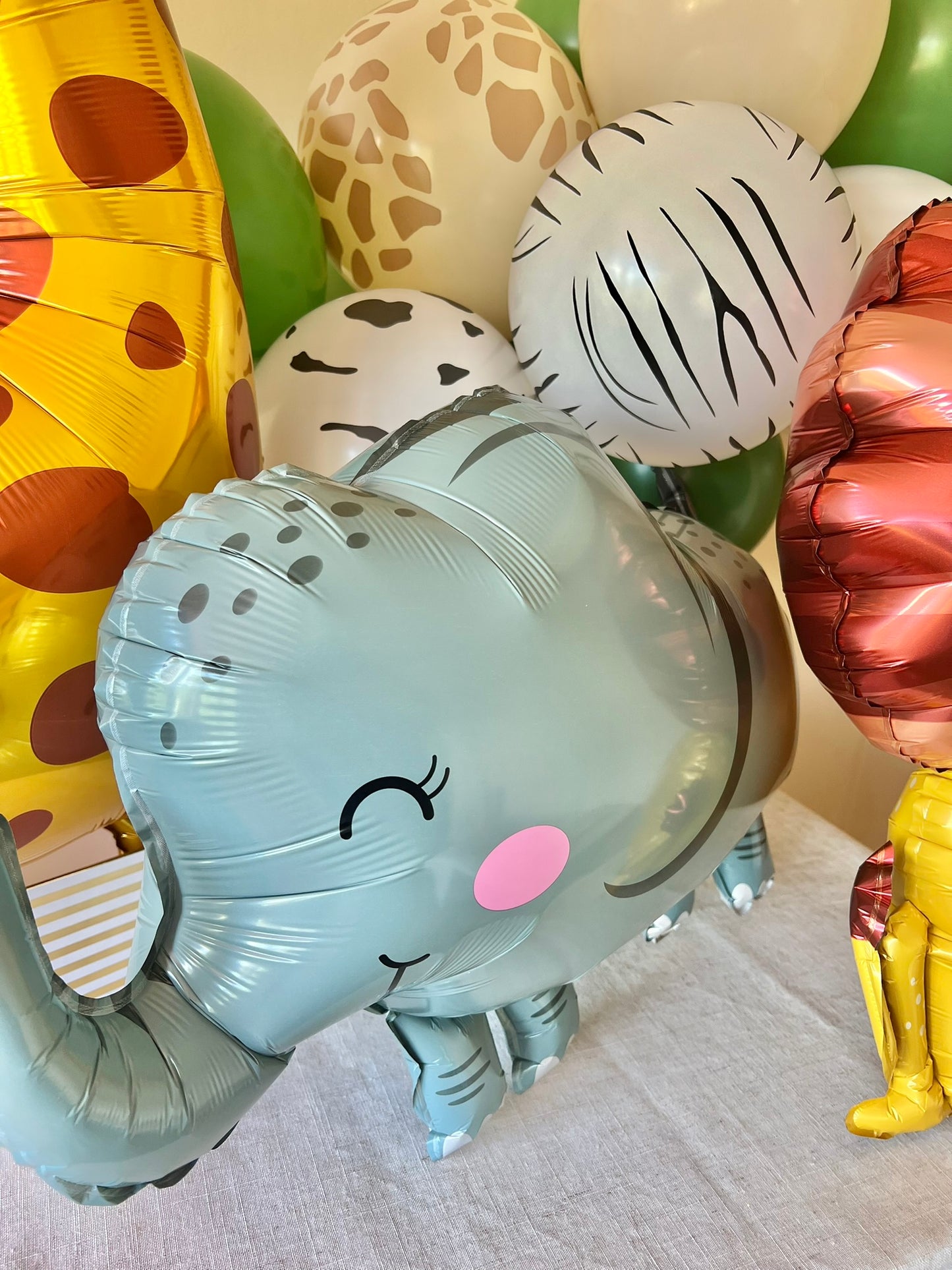 'Wild One' Kids Birthday Box 🦁