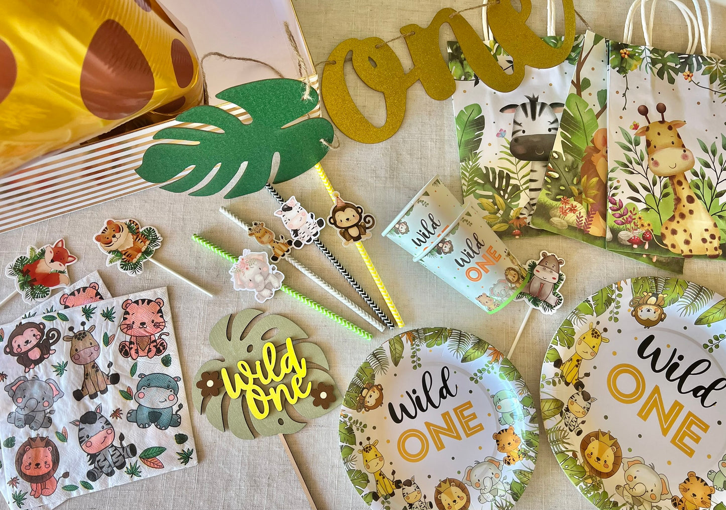 'Wild One' Kids Birthday Box 🦁